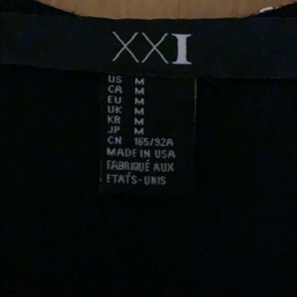 Dress - Picture 3 of 4
